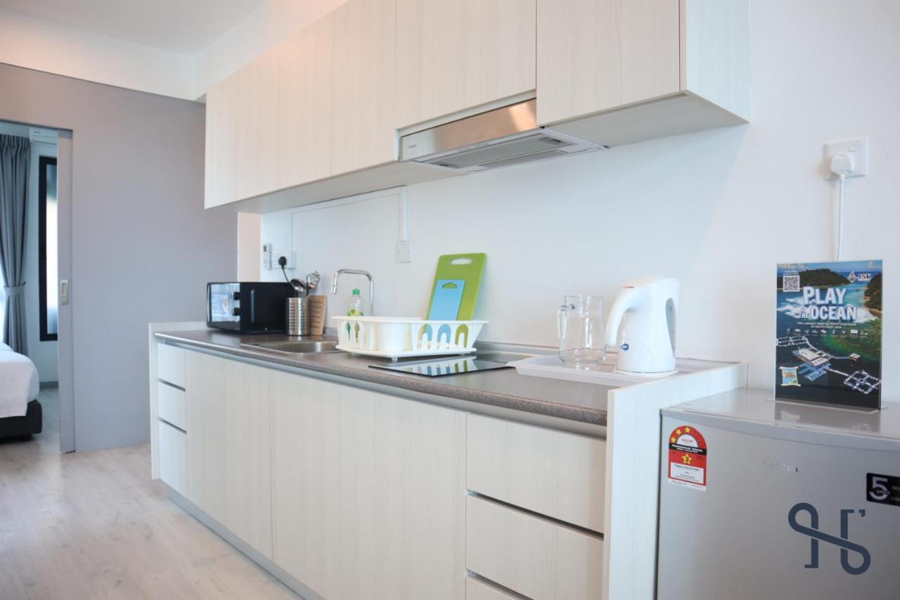 Homesuite' Home At Jesselton Quay Kota Kinabalu Exteriör bild