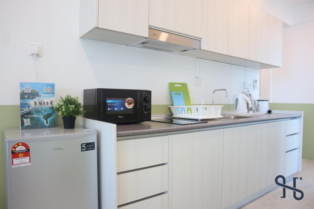 Homesuite' Home At Jesselton Quay Kota Kinabalu Exteriör bild