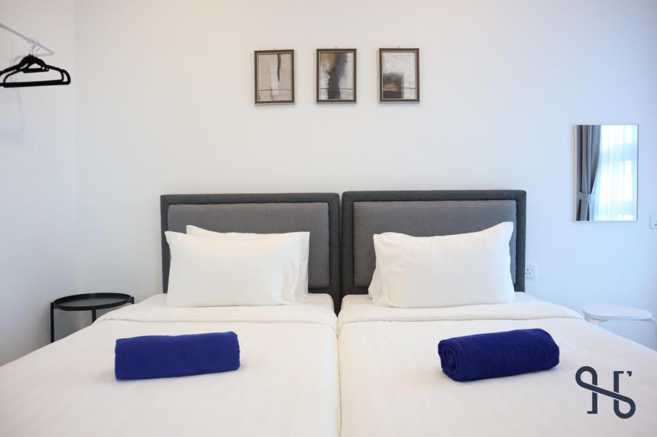 Homesuite' Home At Jesselton Quay Kota Kinabalu Exteriör bild